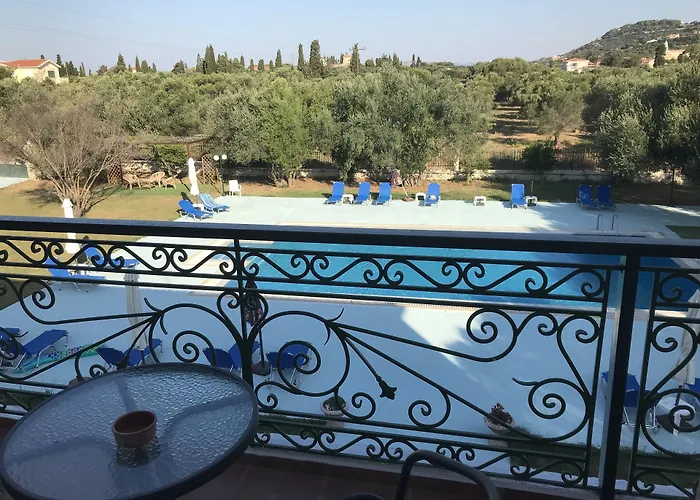 Apartahotel Ai Helis 2*