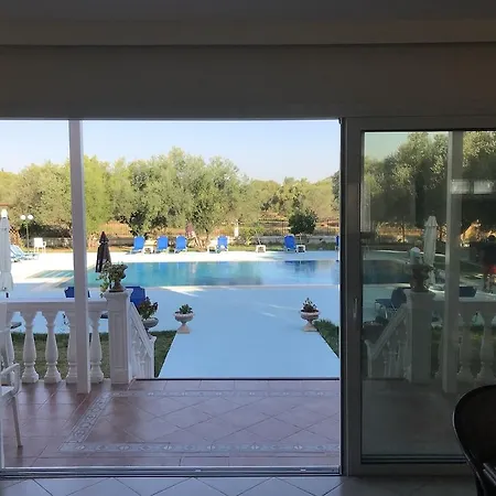 Ai Helis Apartmanhotel