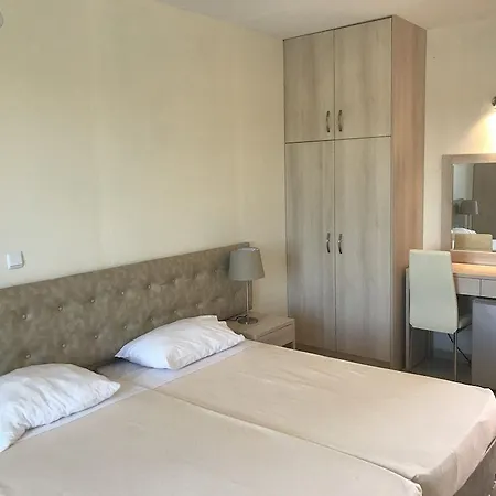 Apartmanhotel Ai Helis Zvoronáta