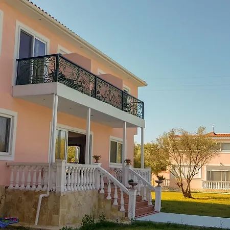 Hotel apartamentowy Ai Helis Svoronata