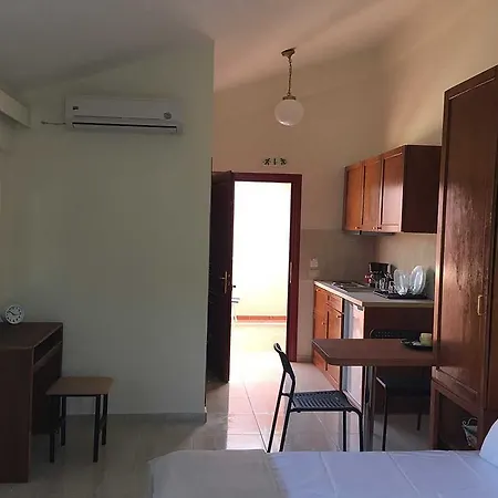 Ai Helis Apartmanhotel Zvoronáta