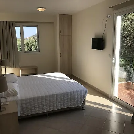 Hotel de apartamente Ai Helis 2*