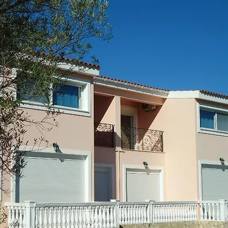 Hotel de apartamente Ai Helis Svoronata